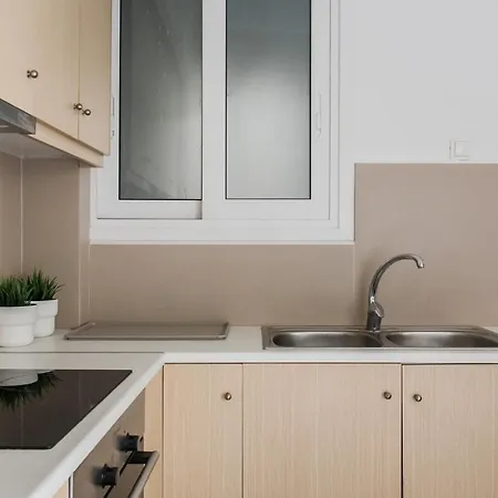 Groovy 2br In Koukaki By Upstreet